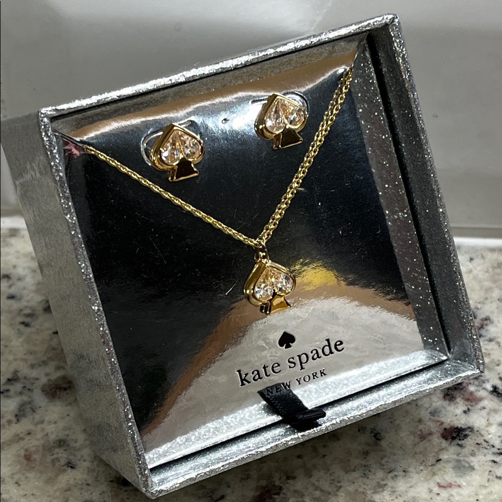 Kate Spade Everyday Spade Necklace & Stud Earrings Set in Box NWT - Picture 5 of 8